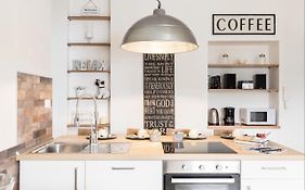 The Break - Via Veneto Charming Suite